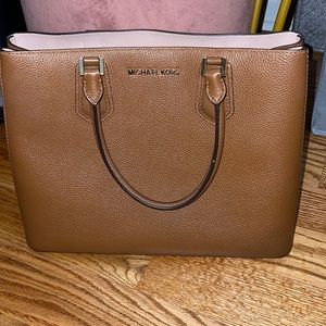 Michael Kors Med Mercer Bag in Brown/Luggage Color
